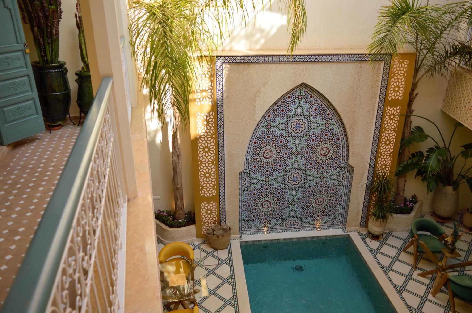 Riad Jalina *