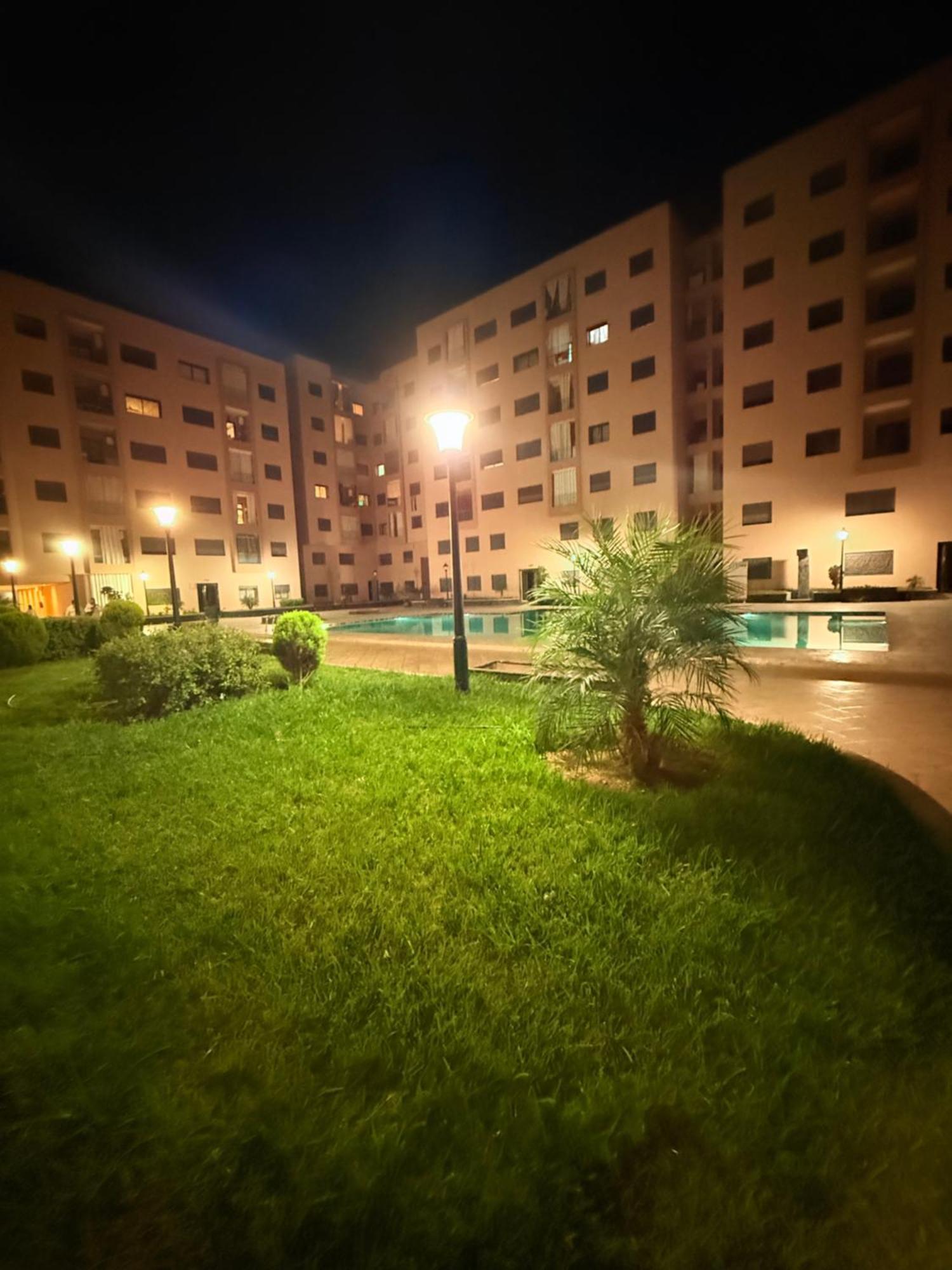 Agreable & Grand Piscine & Family *