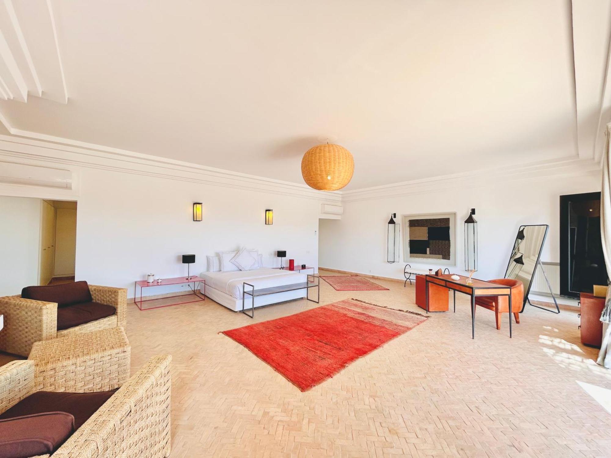 Luxury Getaway In Marrakech , Zaria With Pool And Breakfast