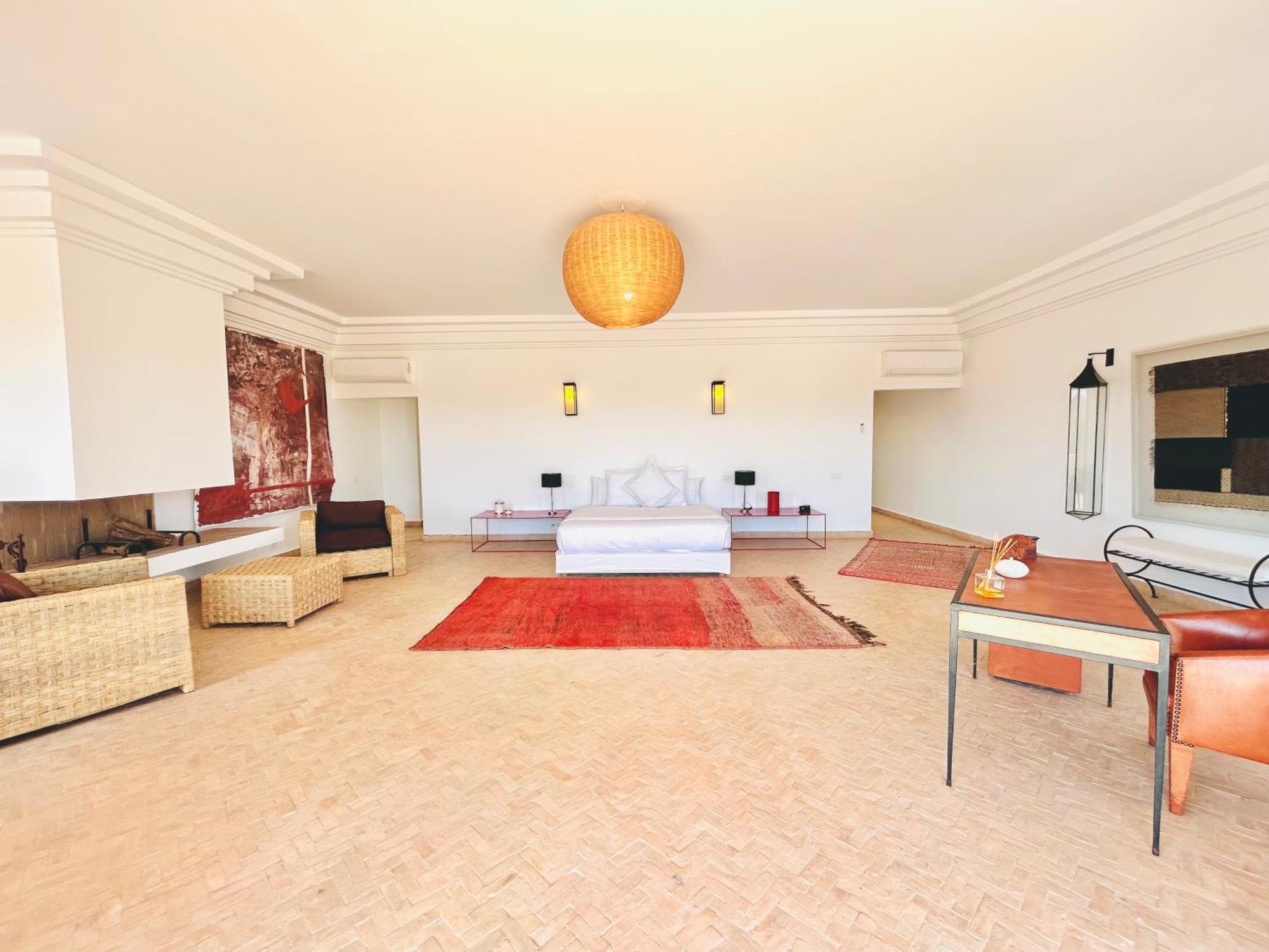 Luxury Getaway In Marrakech , Zaria With Pool And Breakfast