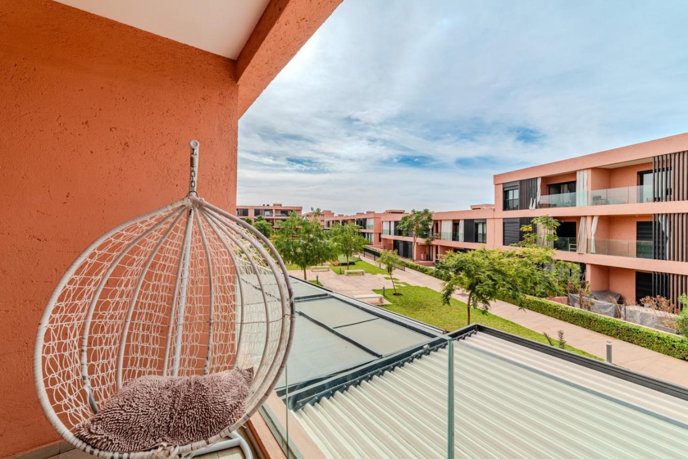 Luxury And Serenity At Noria Golf And Pool *