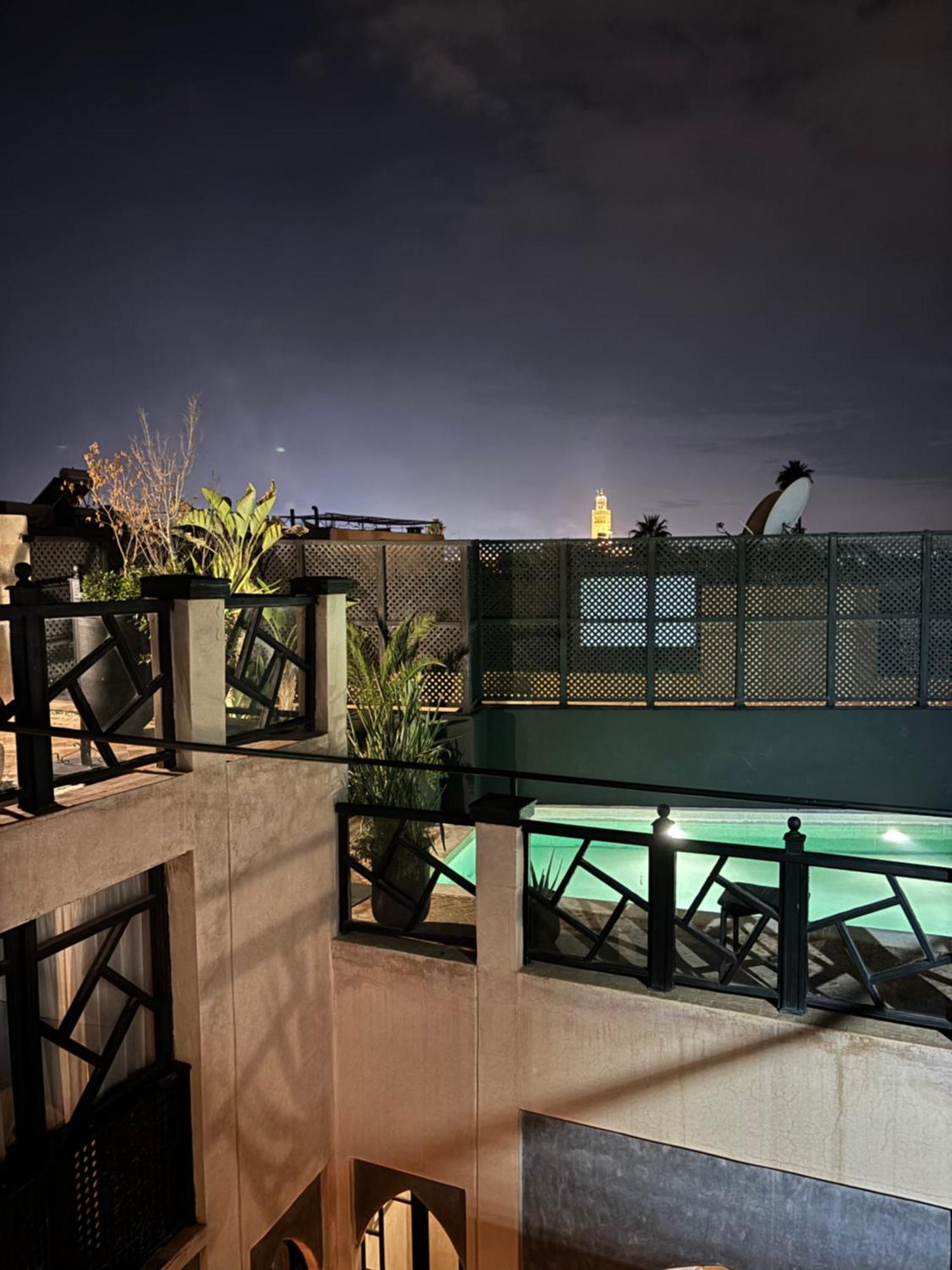 Basidi Piscine Chauffee Sur Le Toit De La Medina Guest house *