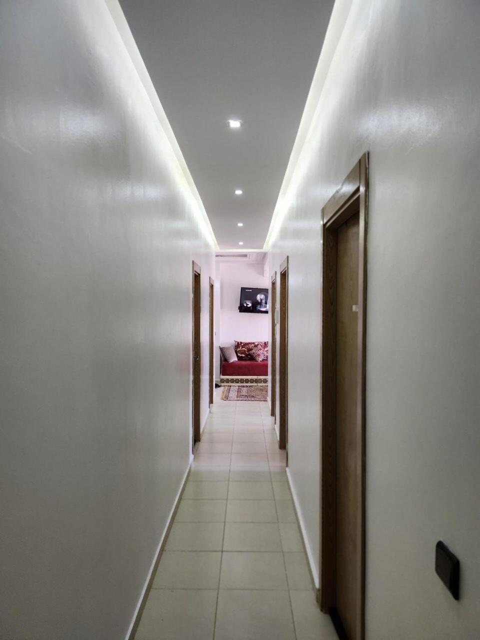 Comfortable Near The Airport Apartment