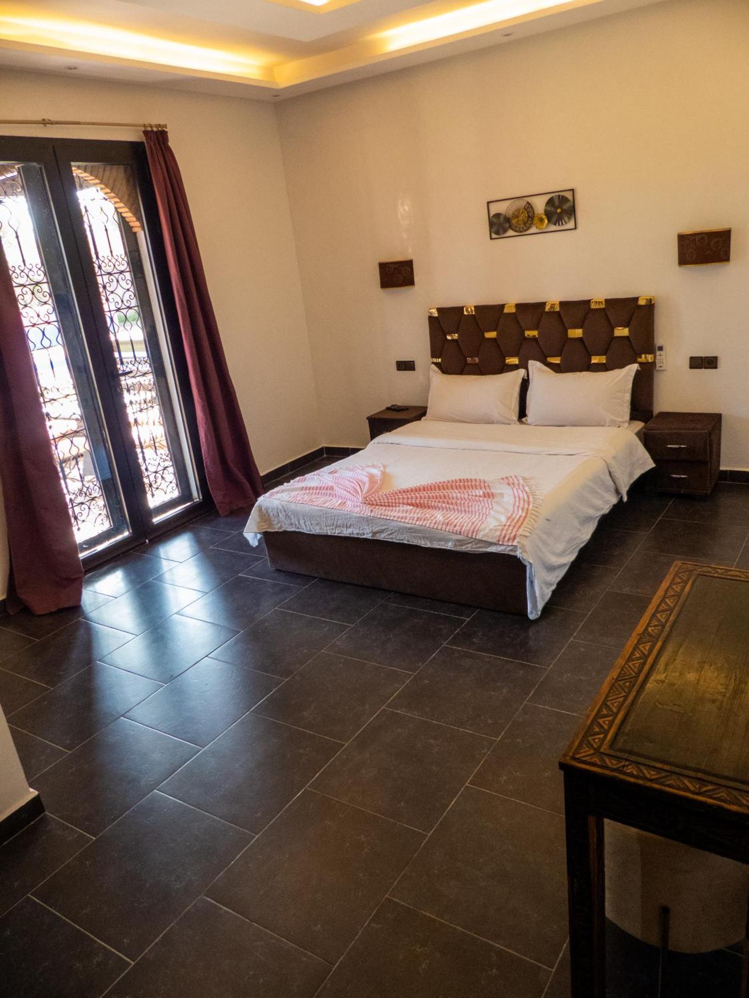 Msholidays 3 Palmiers Privatisee Piscine Marrakech