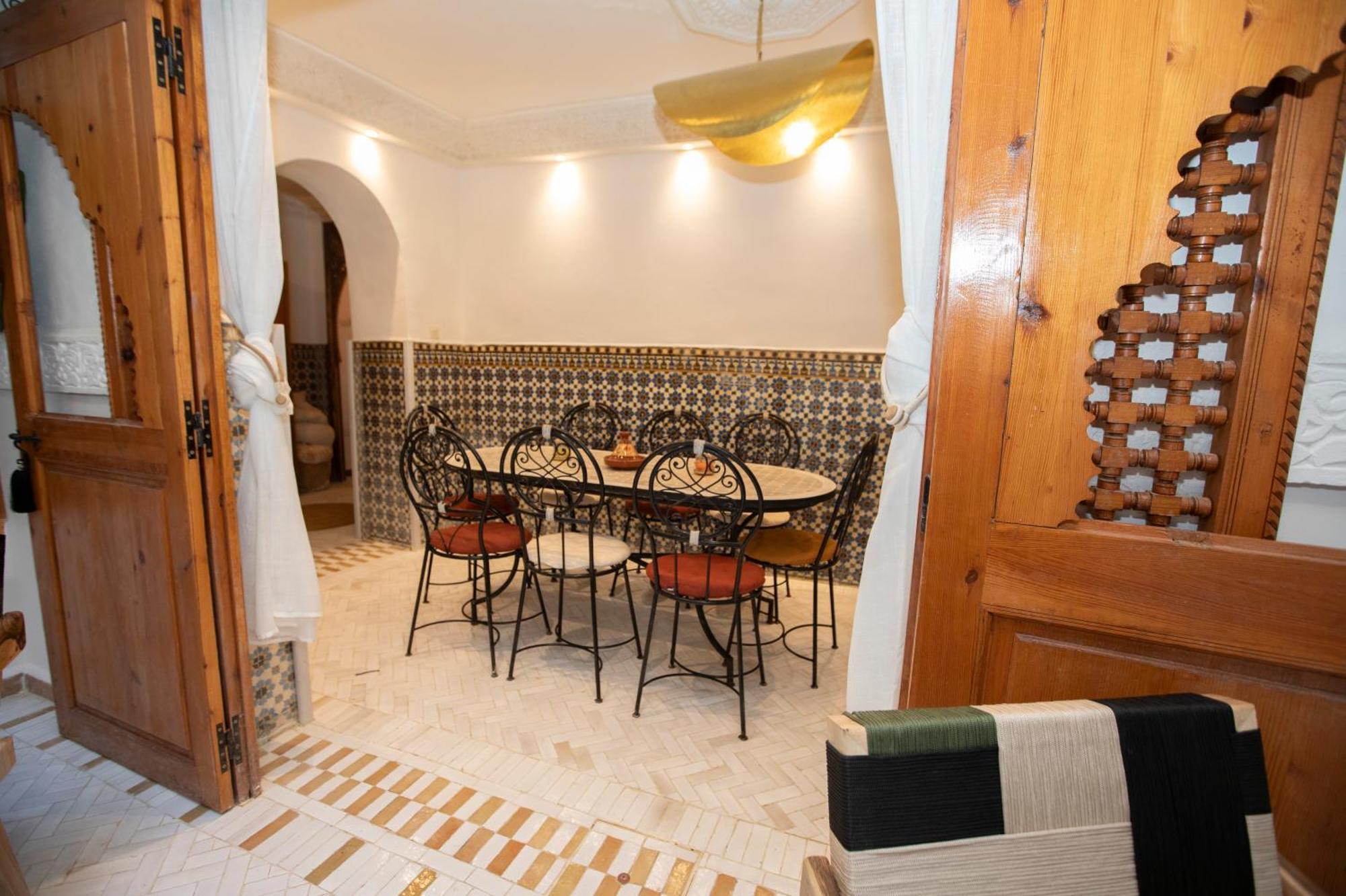 Naejma Privatisation, 2 Bassins Vakantiehuis