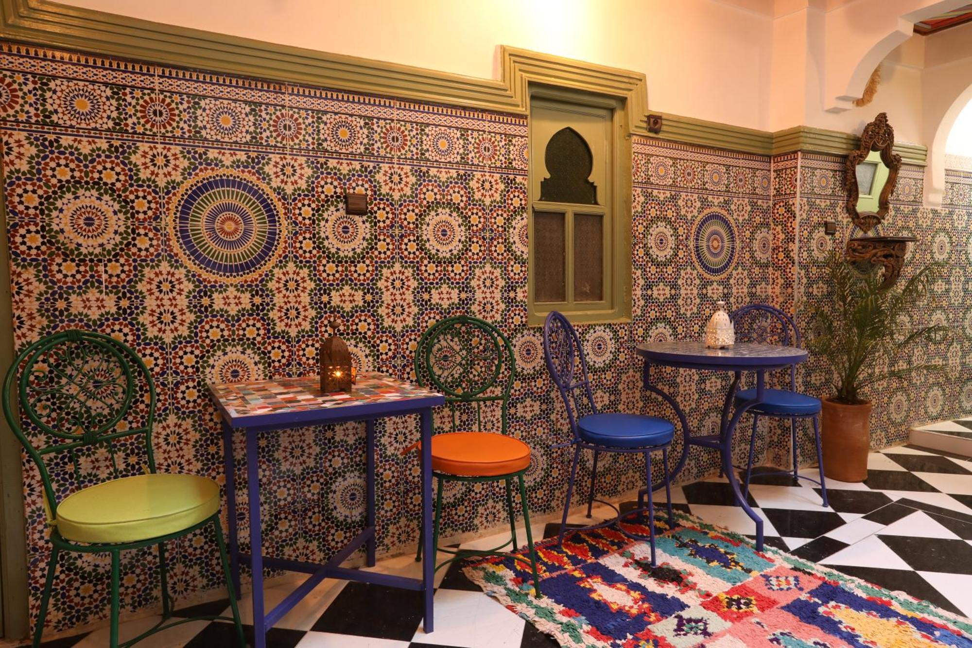 Dar Lfen Riad