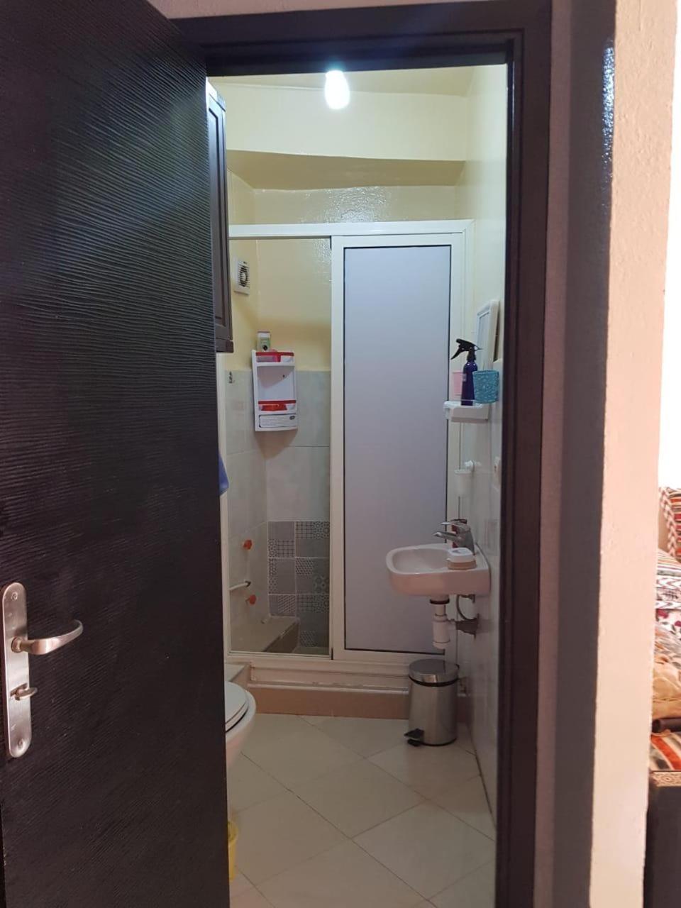 Mabrouka Apartment *