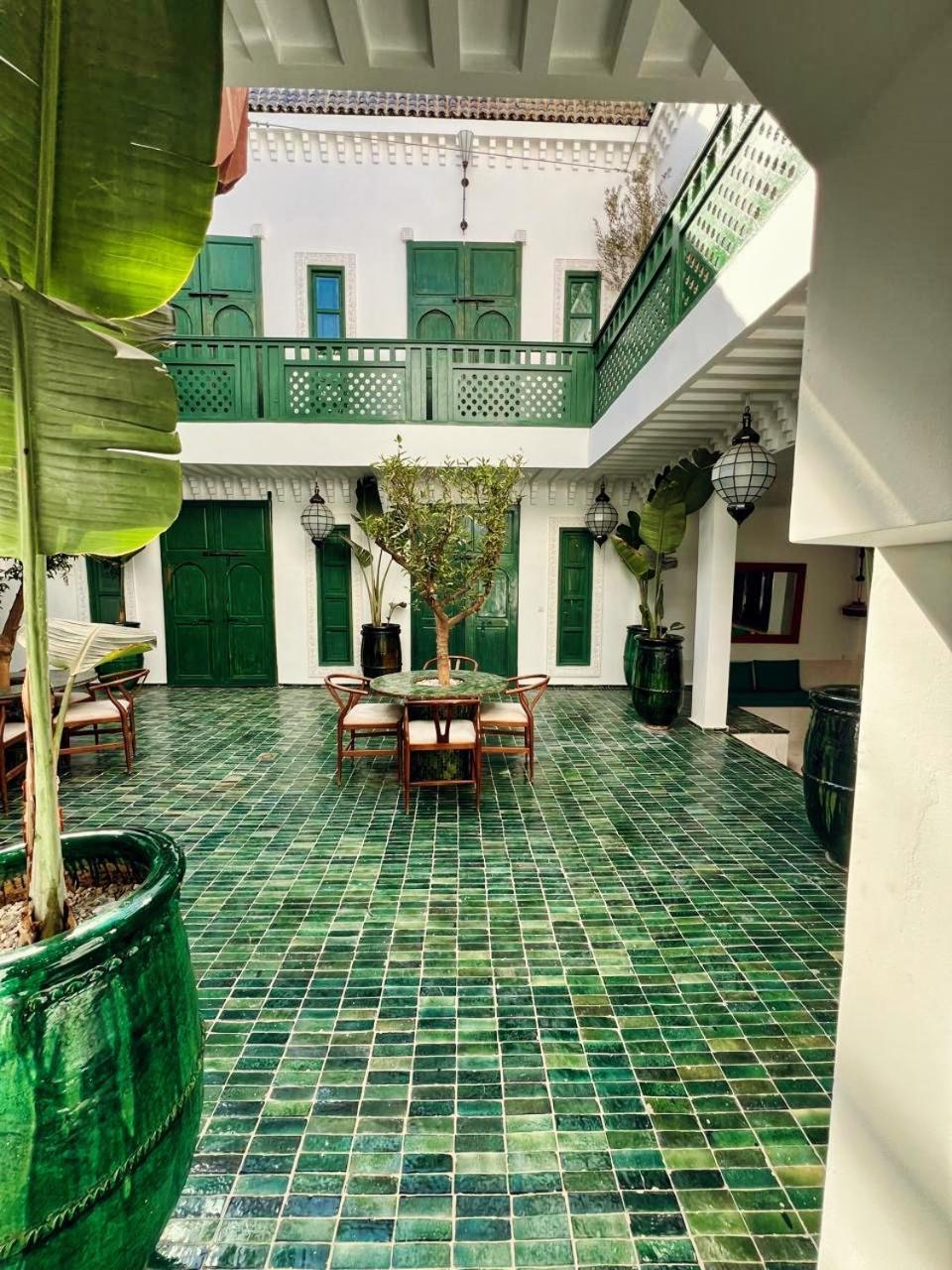 Riad Jil *