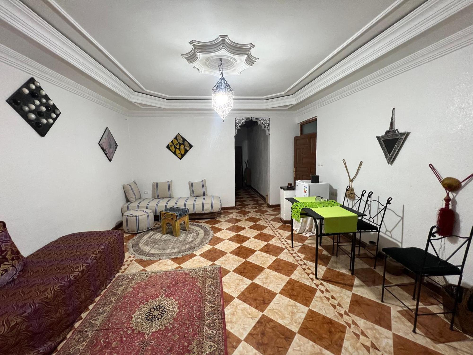 Apartment Un Grand 1 *