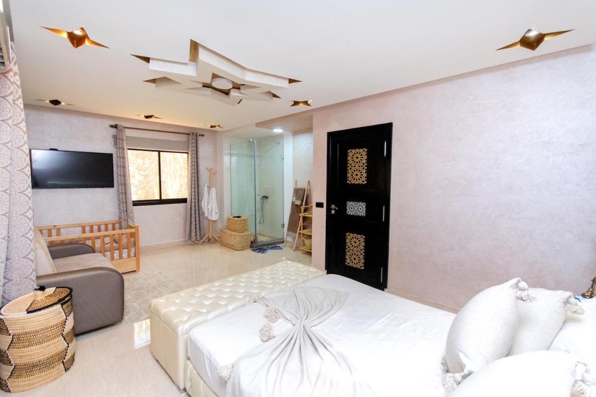 With Private Pool And Breakfast Included Marrakesh