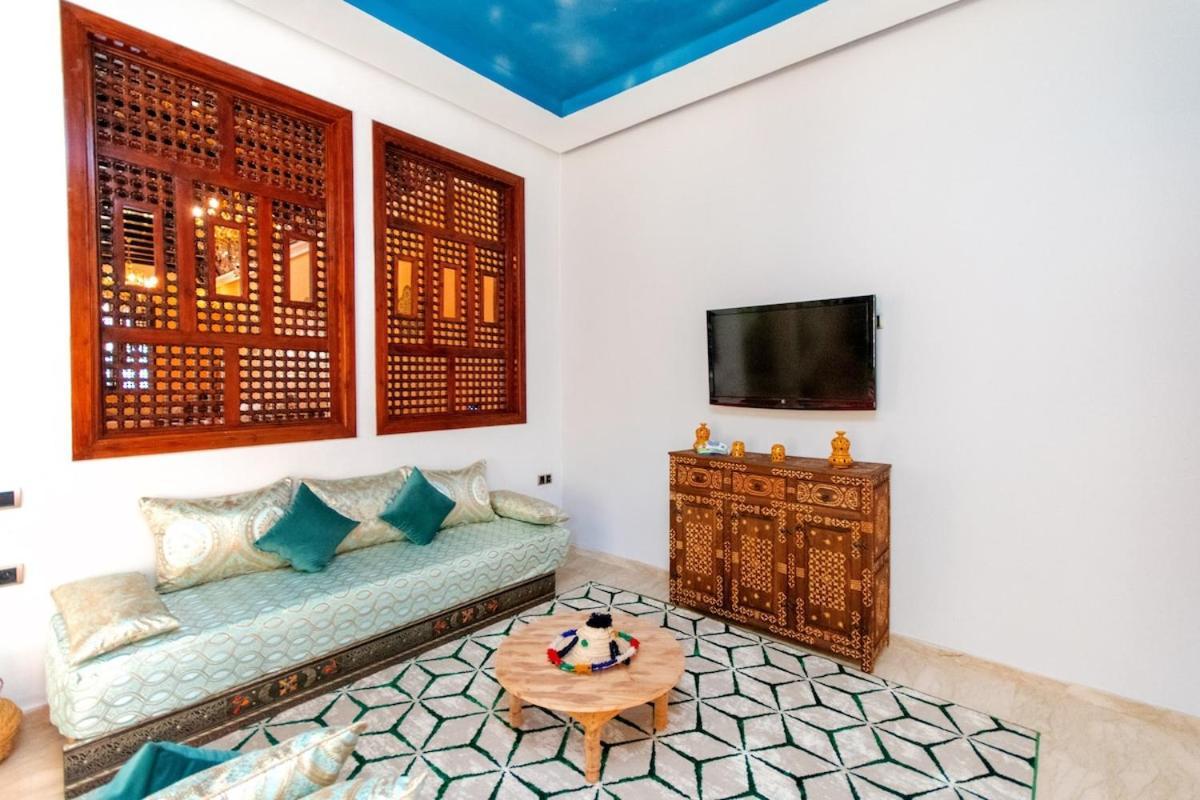 With Private Pool And Breakfast Included Villa