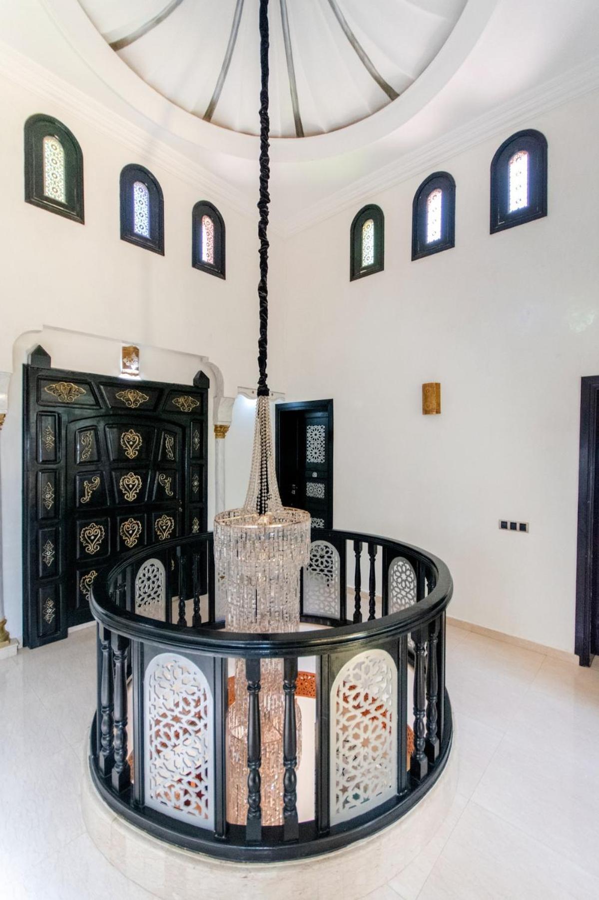 Villa With Private Pool And Breakfast Included