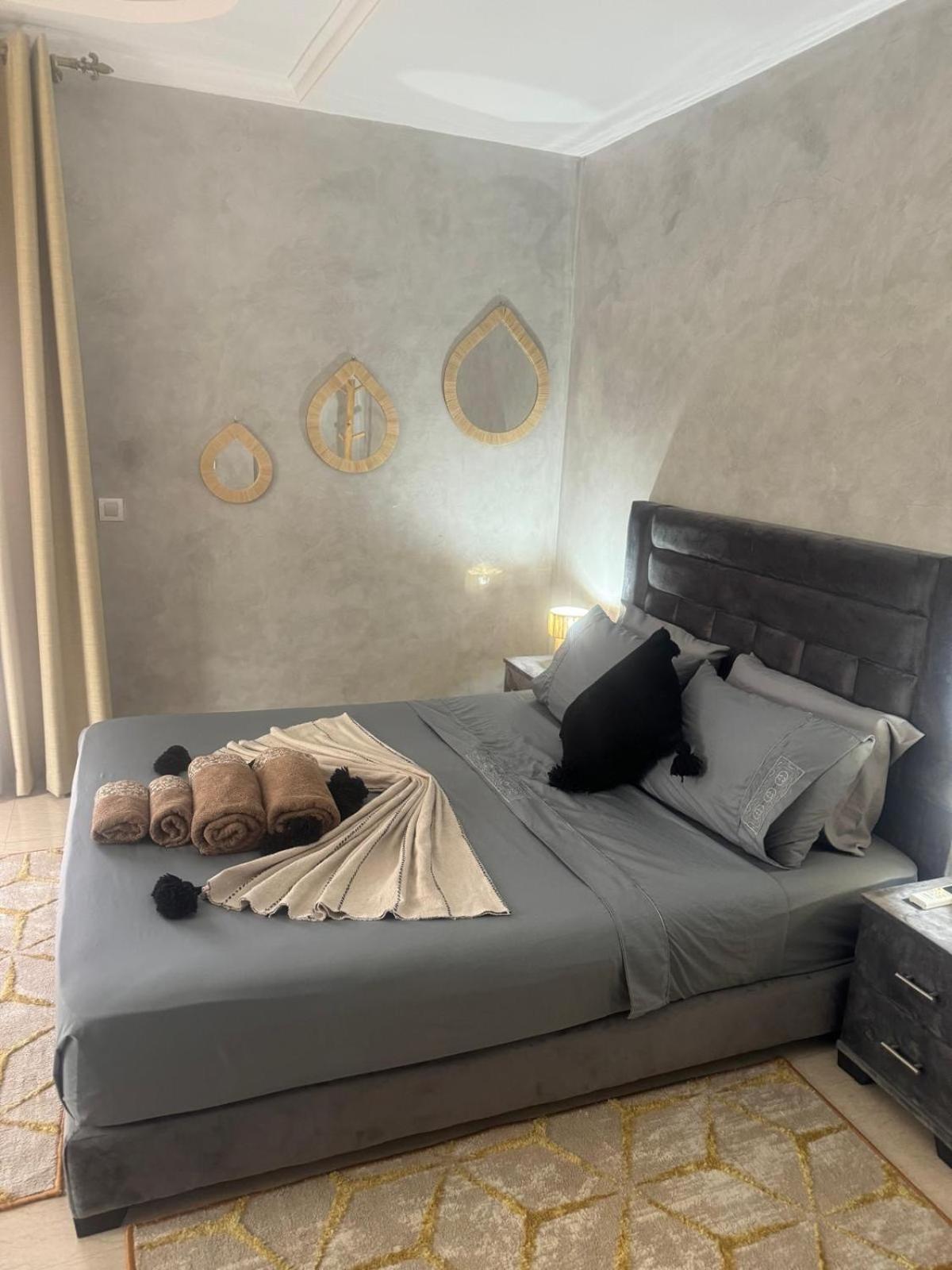 With Private Pool And Breakfast Included *