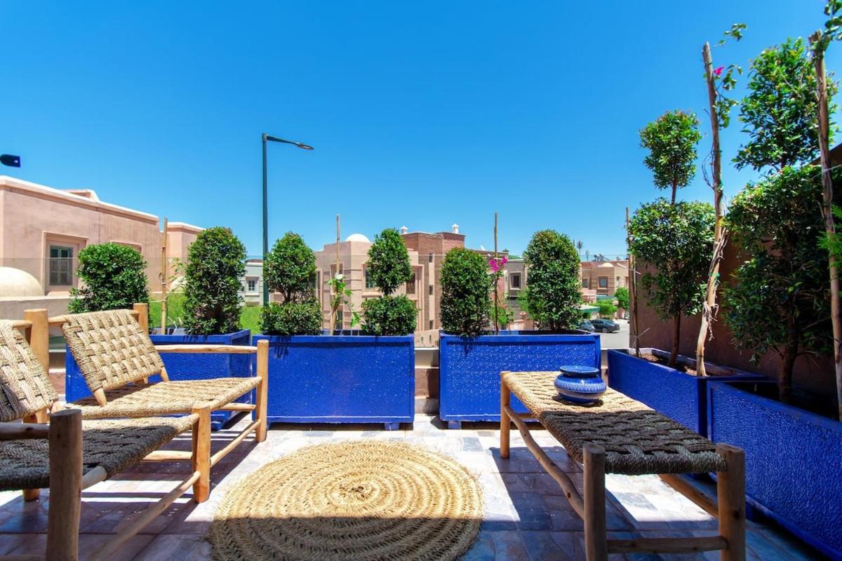 With Private Pool And Breakfast Included *