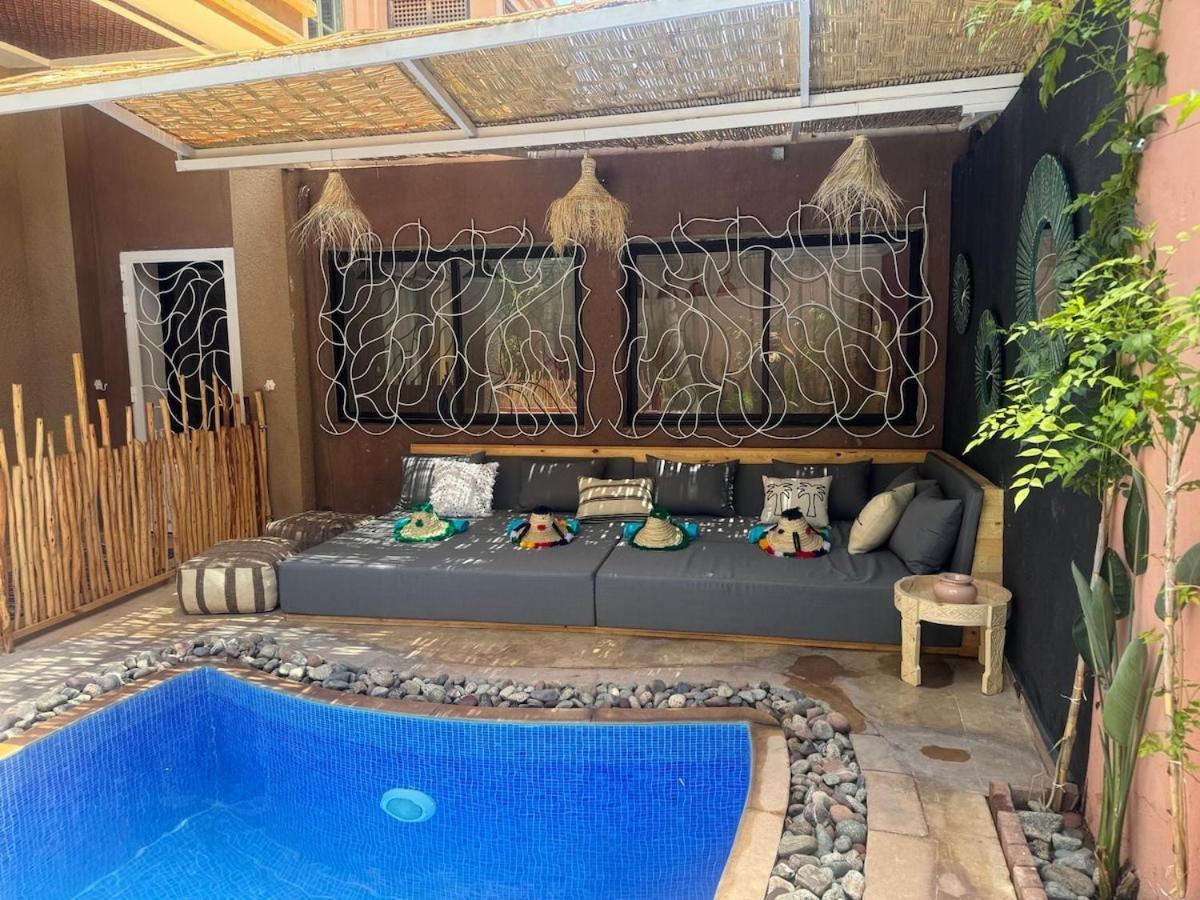 With Private Pool And Breakfast Included *