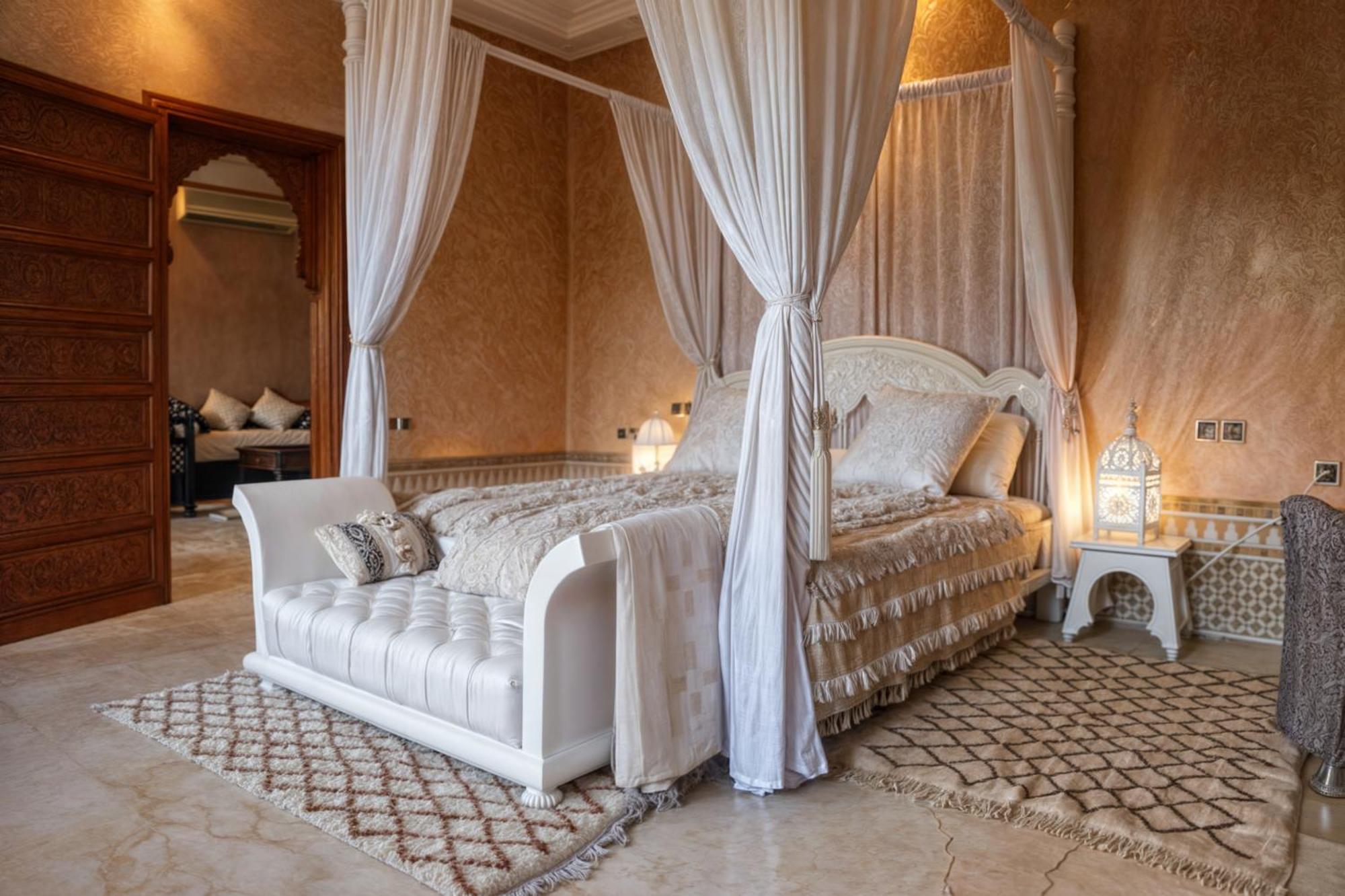 Villa Taj Sofia & *