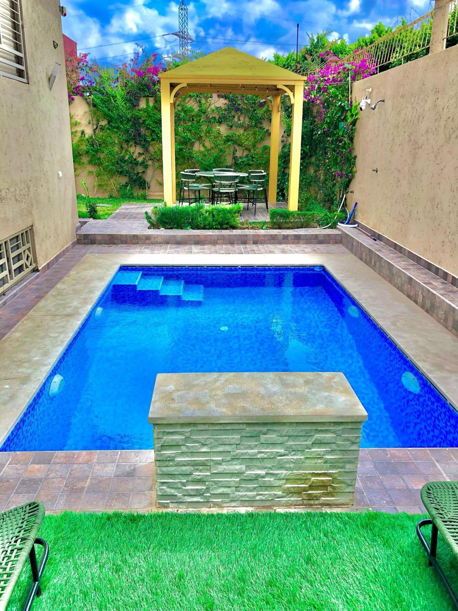 Sara, Superbe Avec Jardin Et Piscine Privee Appartement