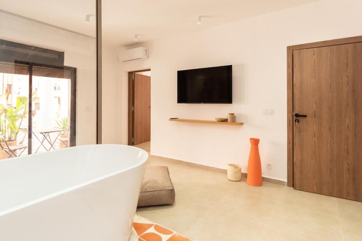 Terra Cotta Suite, Luxe & Relaxing Bath Appartement Marrakesh