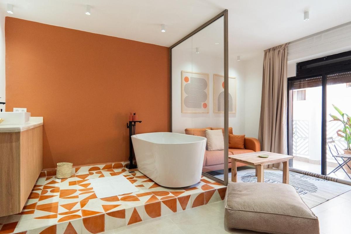 Terra Cotta Suite, Luxe & Relaxing Bath *