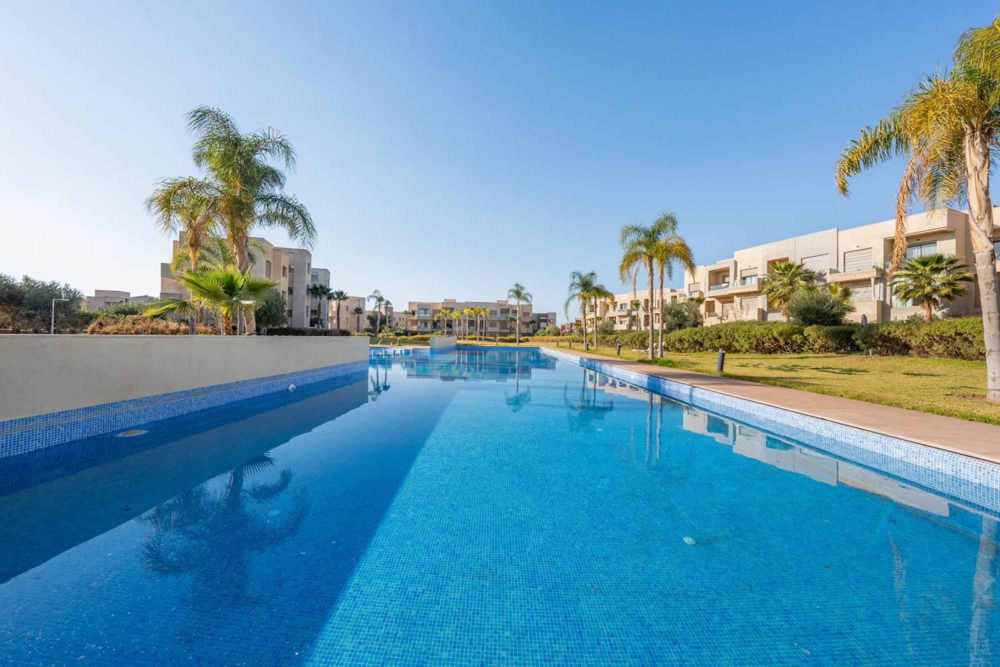 Apartment Paisible Avec Piscine Et Pres Du Golf
