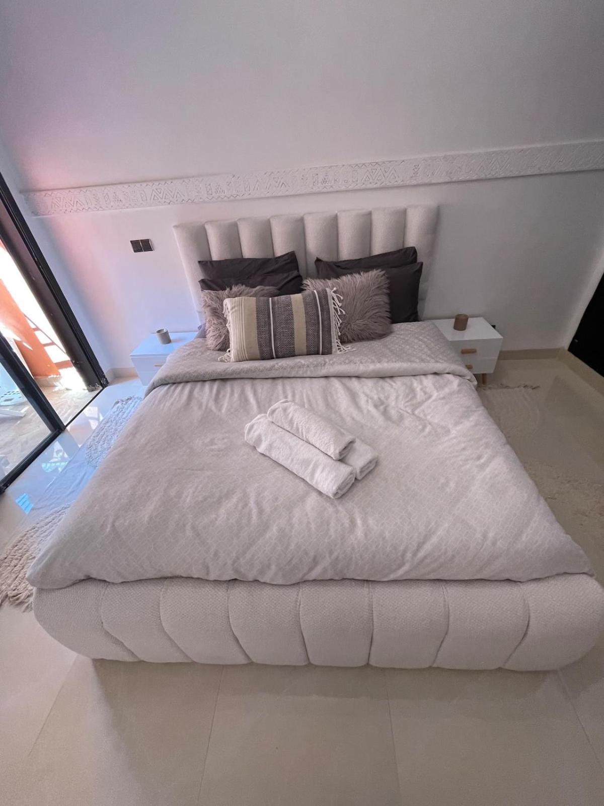 2 A Marrakech Appartement