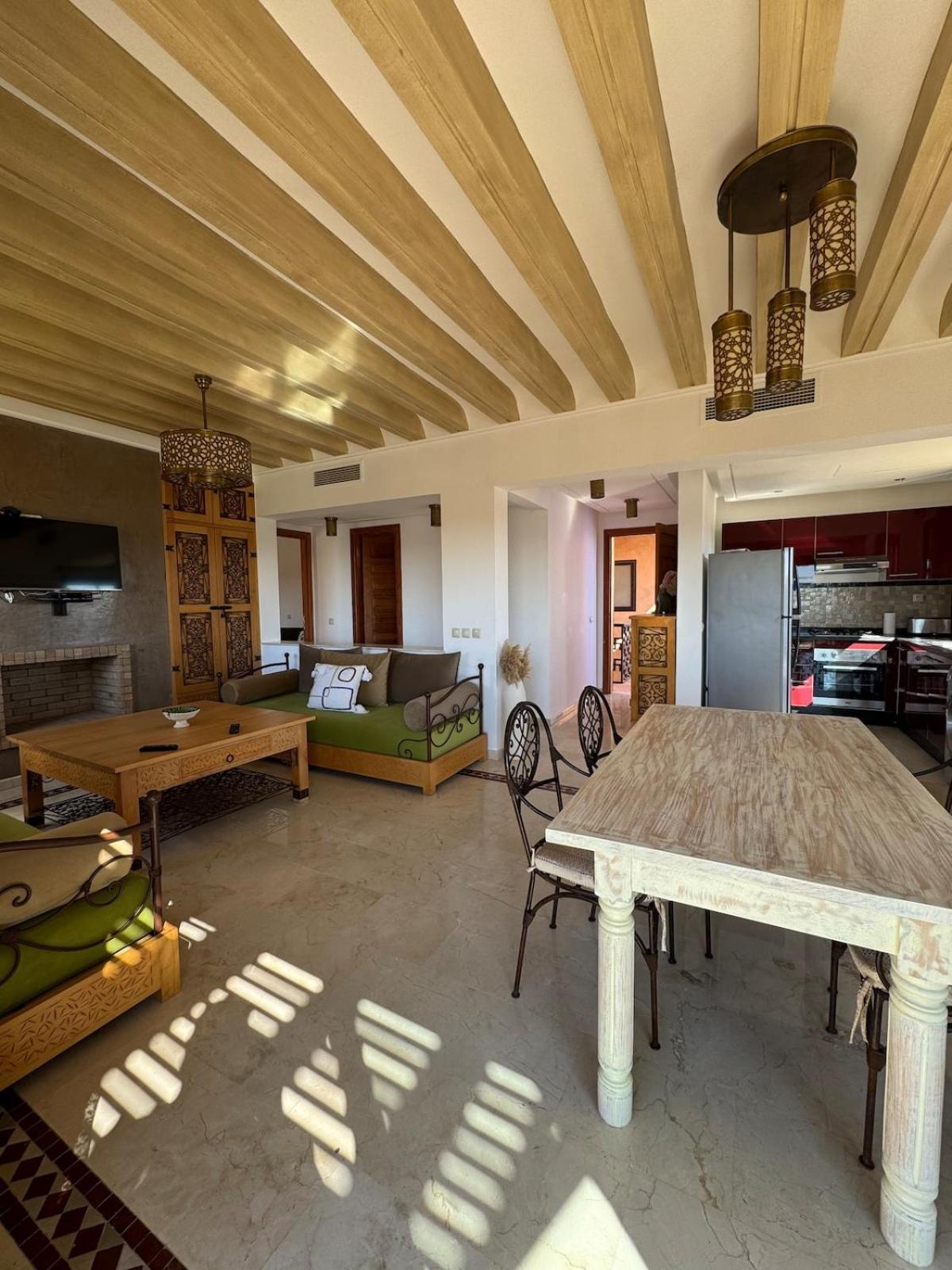Cosy Avec Piscine, Terrain Tennis Et Loisirs