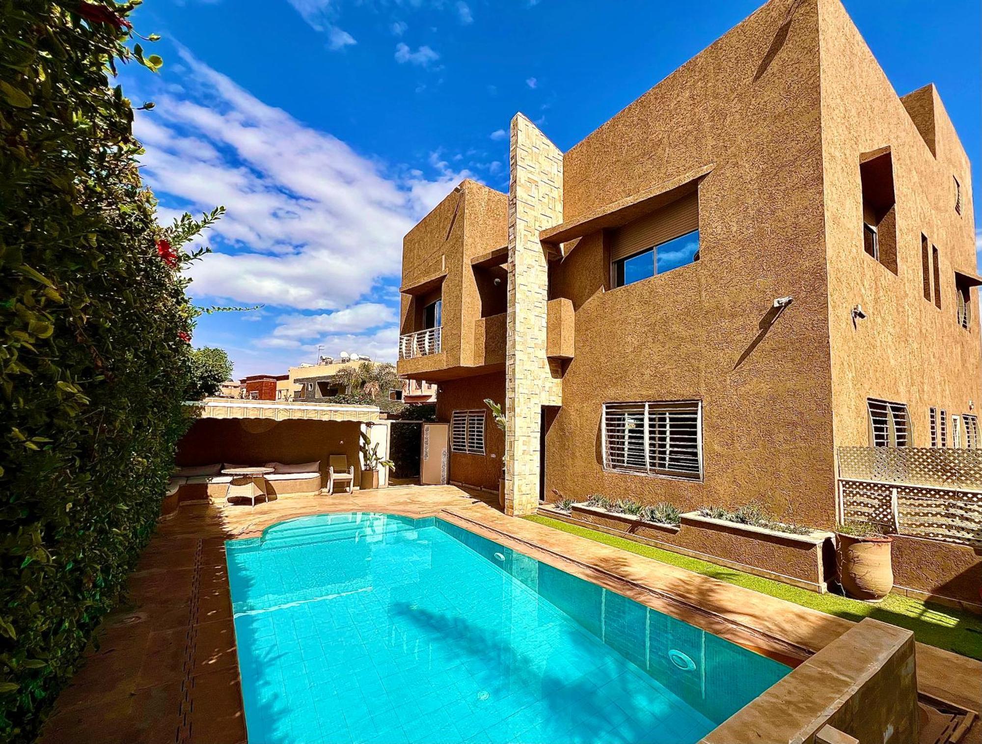 Vakantiehuis Des Ocres - Elegance Et Luxe A 5km Du Centre ! *
