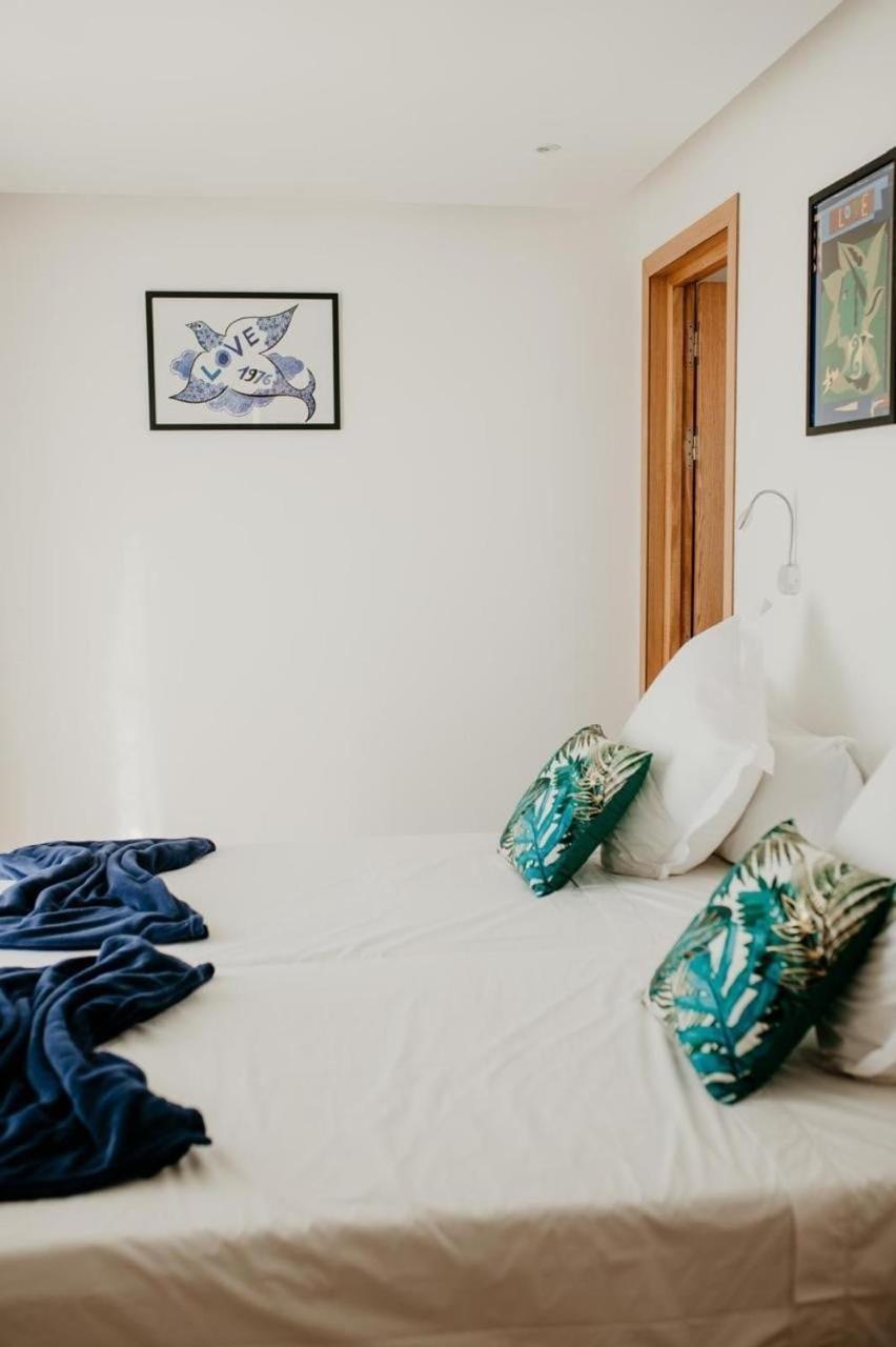 Luxury 5-suite With Heated Pool, Steam & Games Villa *