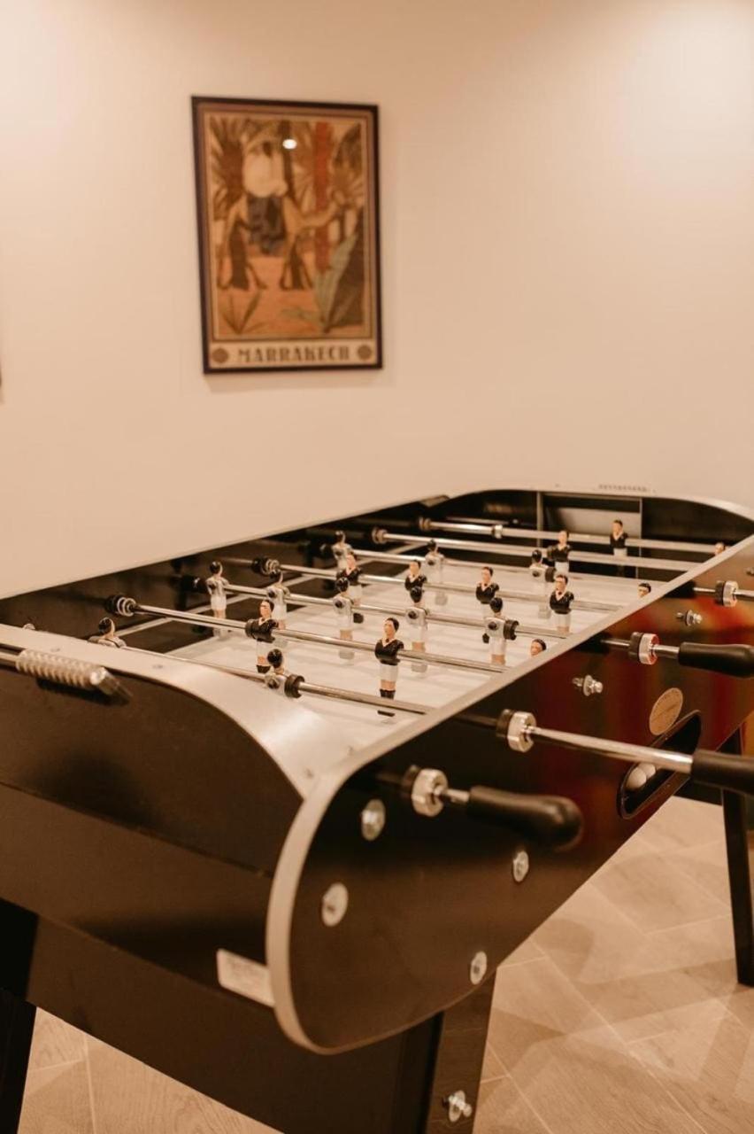 Luxury 5-suite With Heated Pool, Steam & Games
