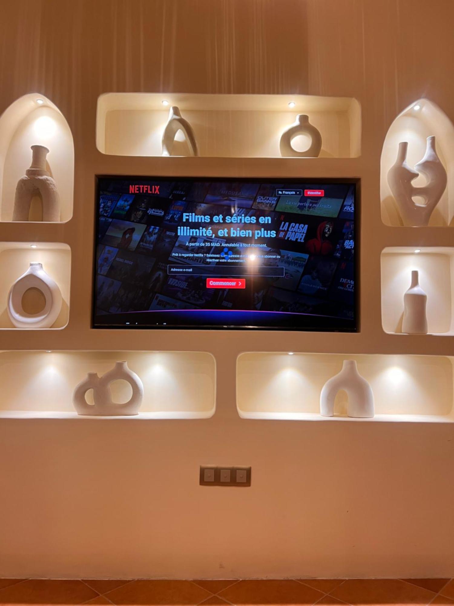 Appartement F3 Exceptionnel A Gueliz - A 5 Min De La Gare - Piscine, Wi-fi Et Parking Au Coeur De Marrakech *