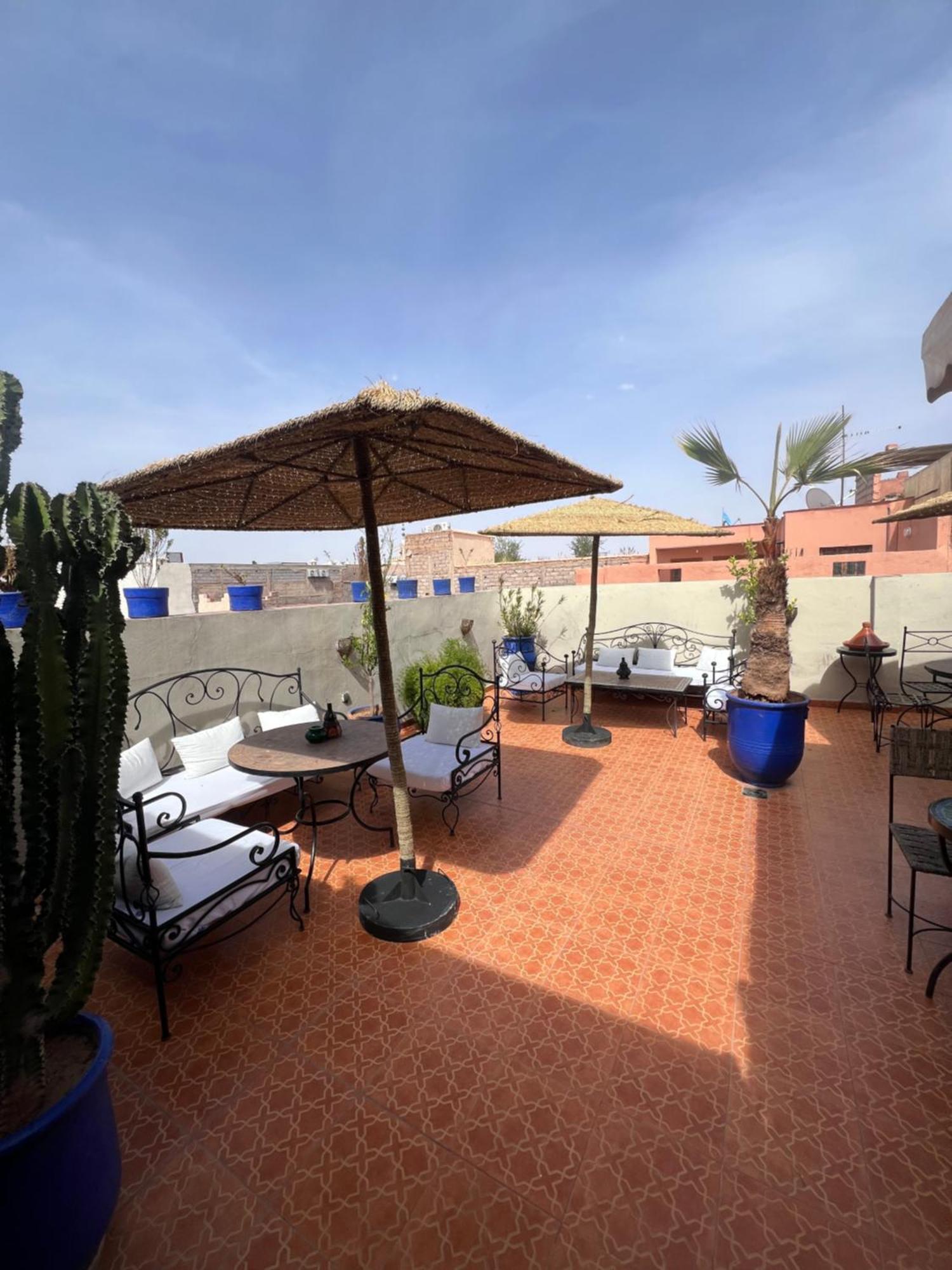 La Perla Bianca Bed & Breakfast *