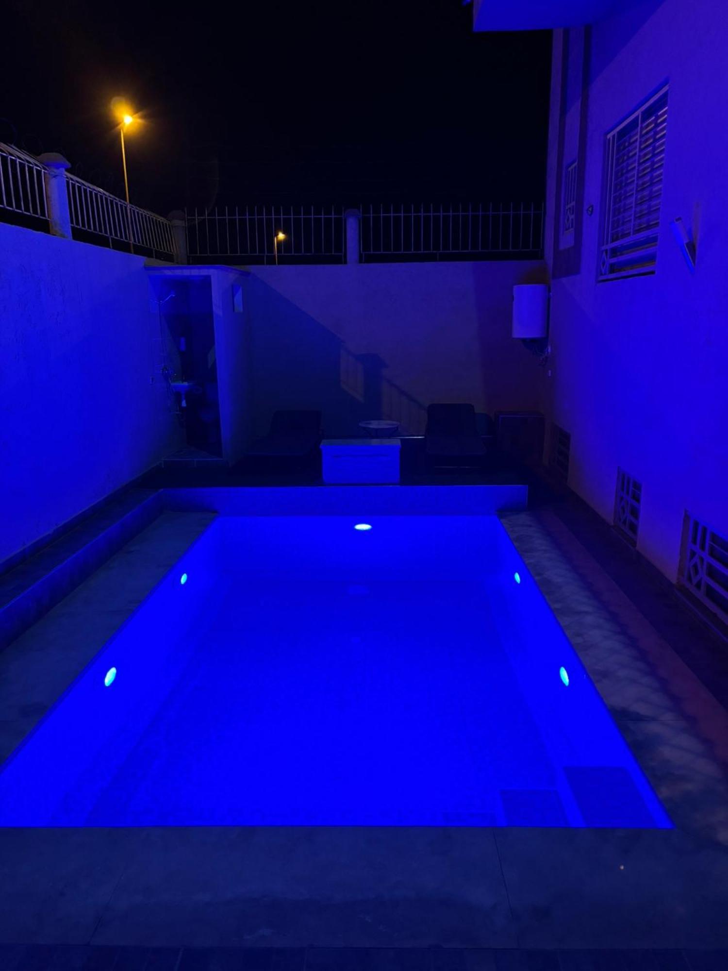 Sara, Superbe Avec Jardin Et Piscine Privee Appartement *
