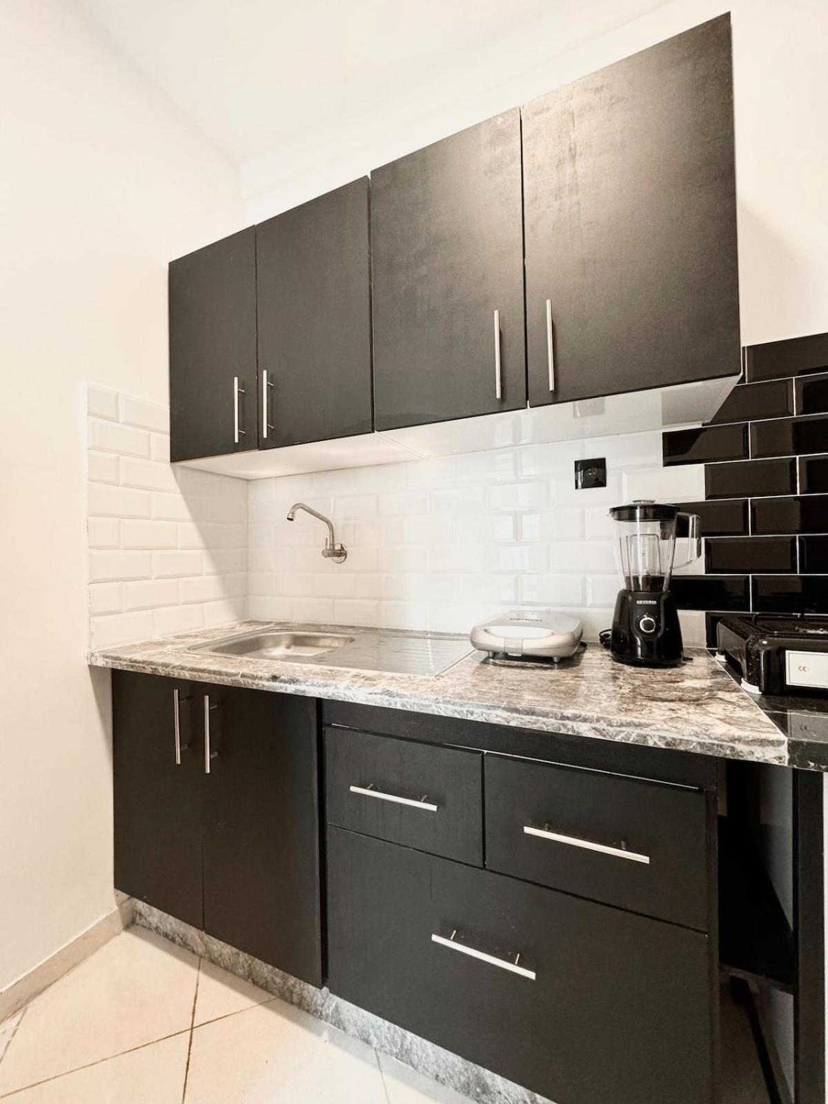 Appartement Budget-friendly 2br - Ac And Heating In Marrakesh