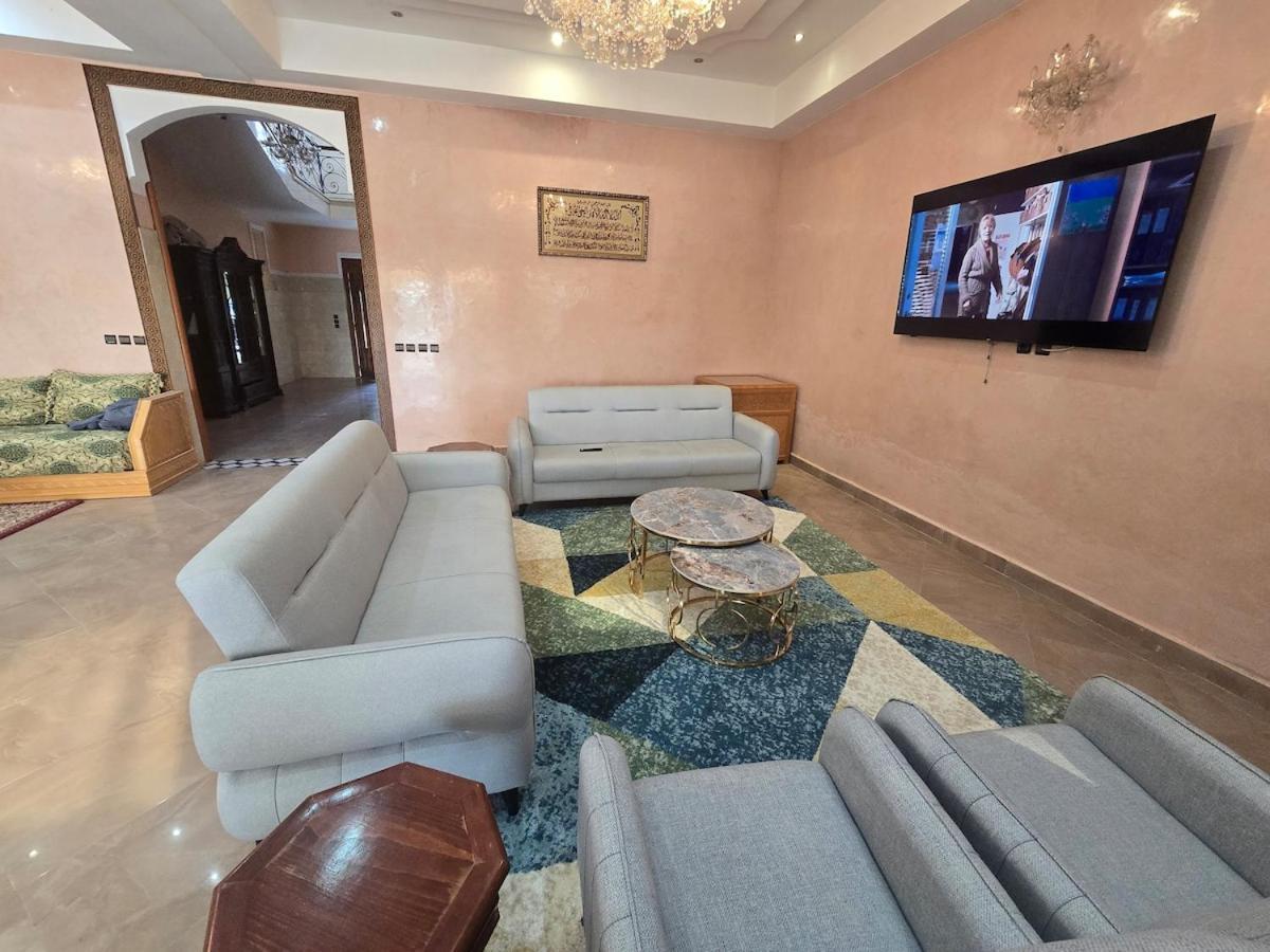 Beautiful On 3 Ha Farm Villa