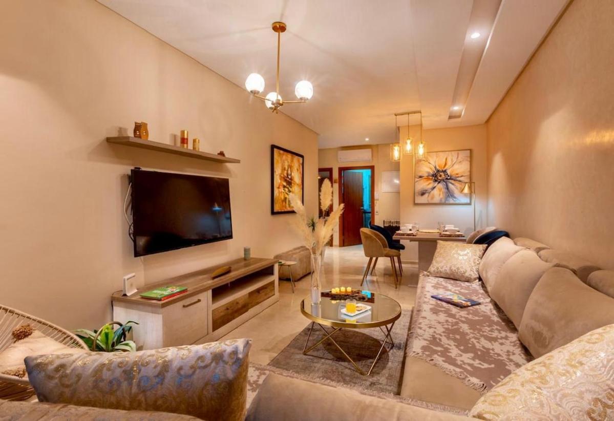Luxury, 4 Pools Et Golf In Prestigious Marrakesh