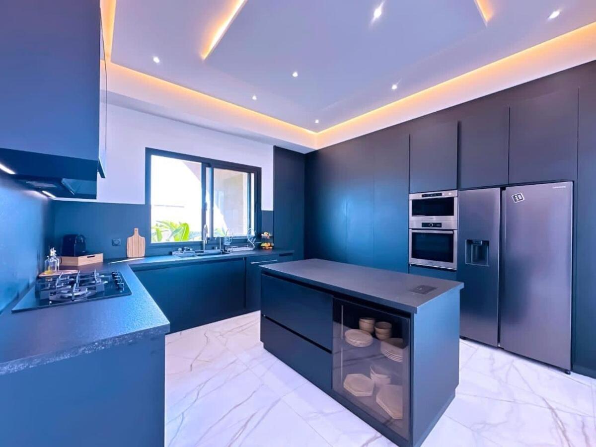 Emna Design Contemporain & Piscine Chauffee Villa *