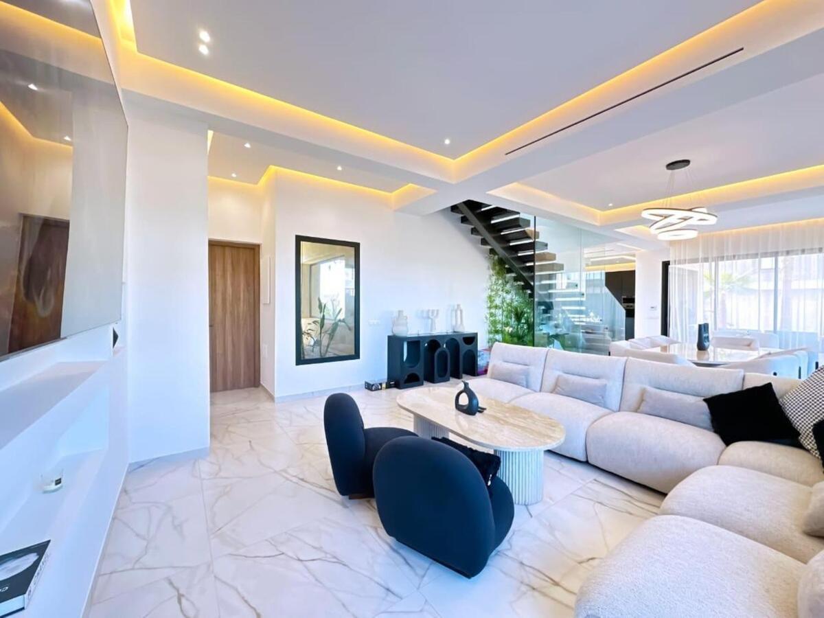 Emna Design Contemporain & Piscine Chauffee * Marrakesh
