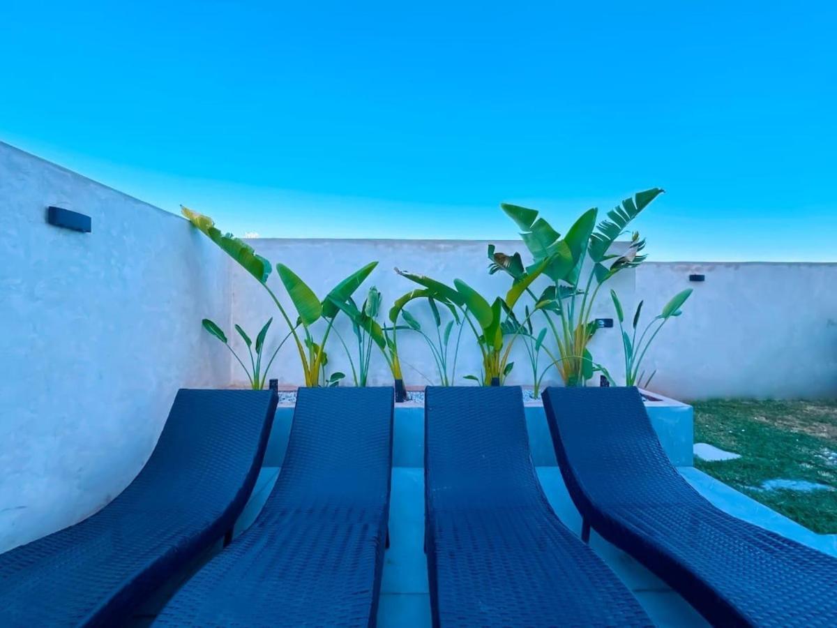 Emna Design Contemporain & Piscine Chauffee Villa *