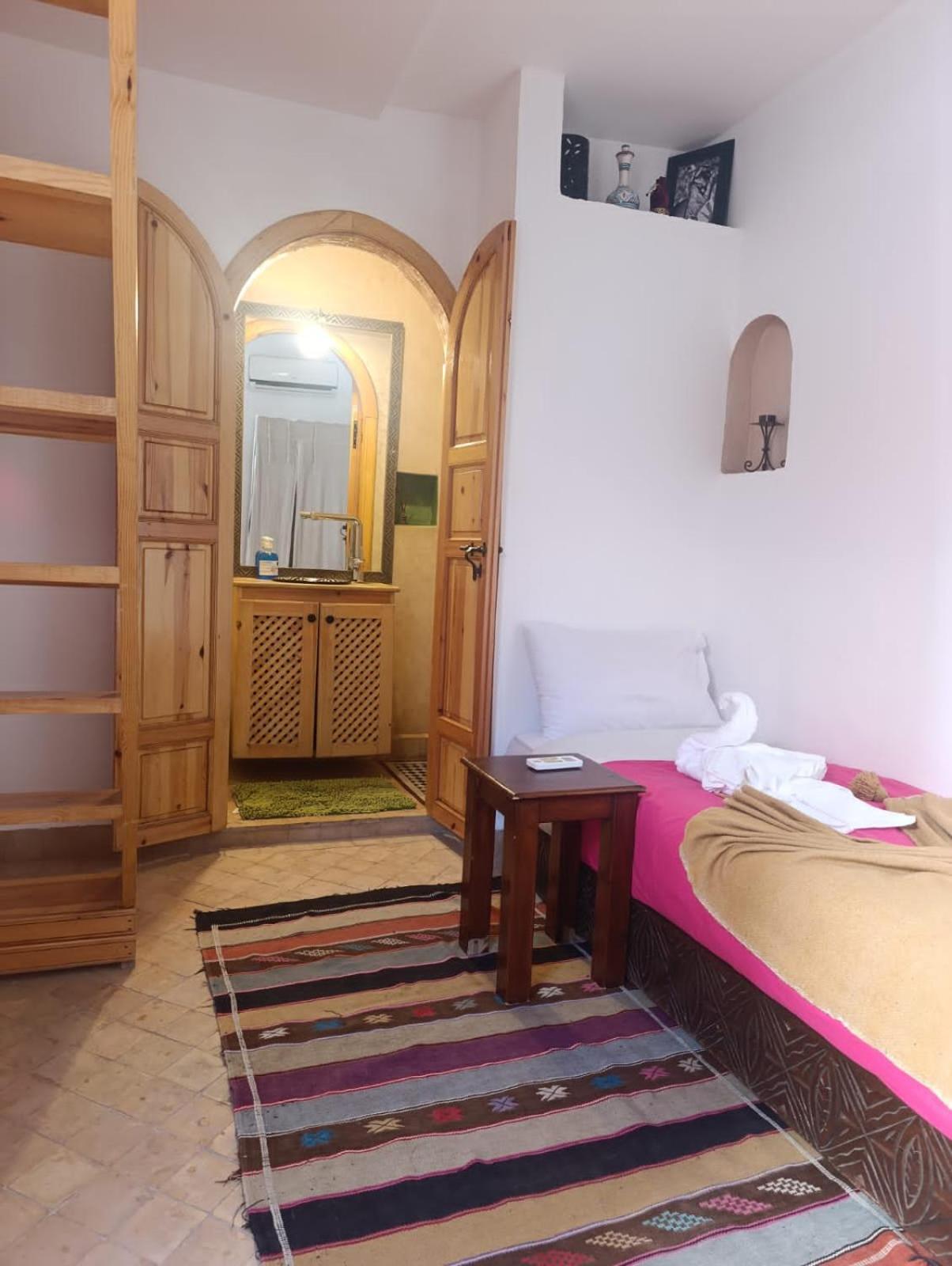 Riad Bonheur
