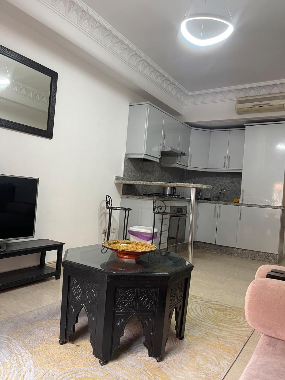 Apartment Spacious Vibrant Marrakech - Prime Lifestyle Group
