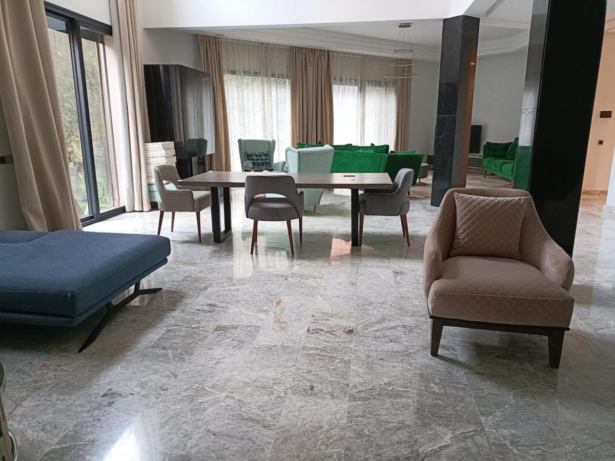 Villa Luxurious