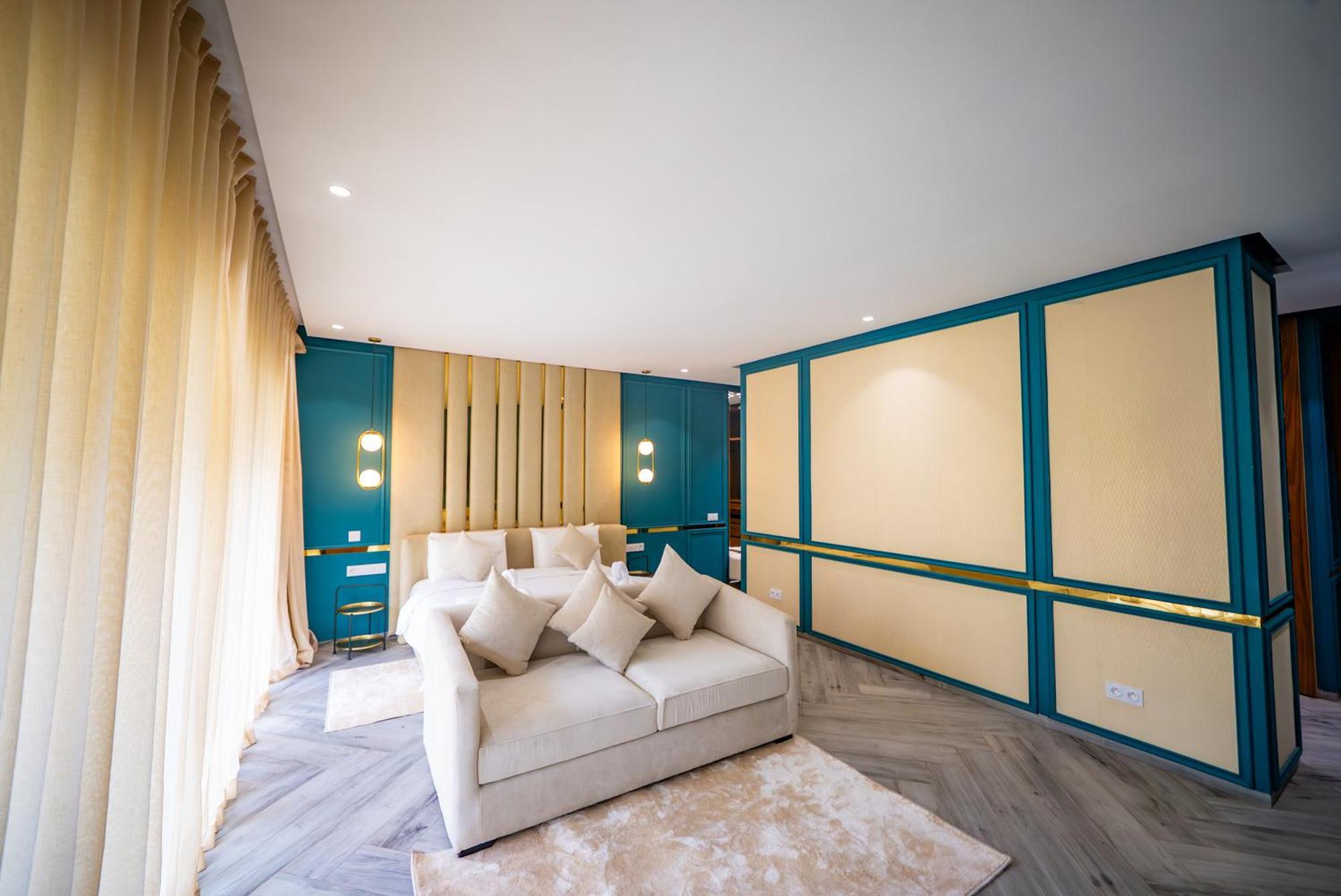 Panda 2 Pool, Jacuzzi & Cinema Villa