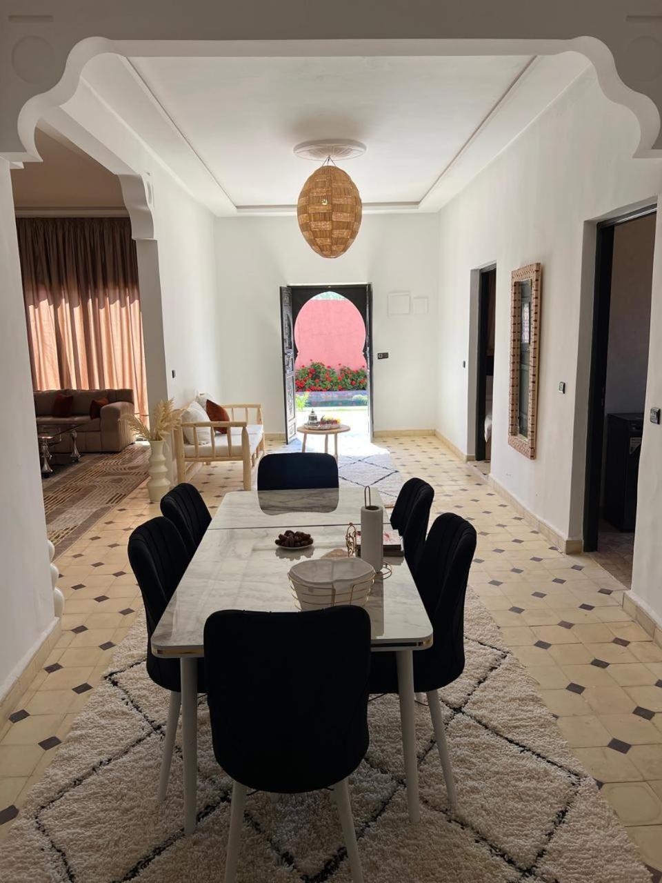 Familiale Avec Piscine Privee A Marrakech Villa *