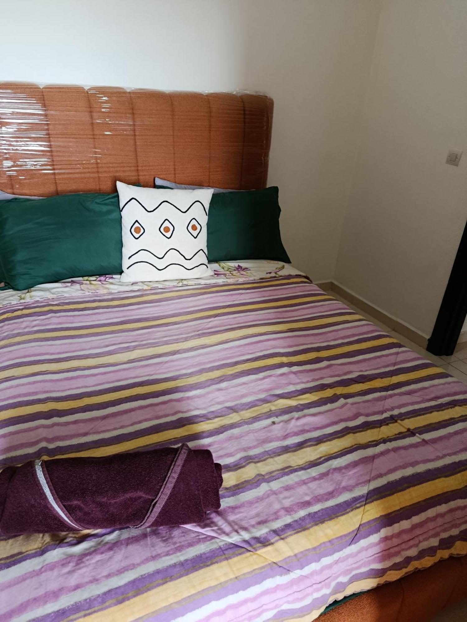 Modern Apartment Near Airport Apartment
