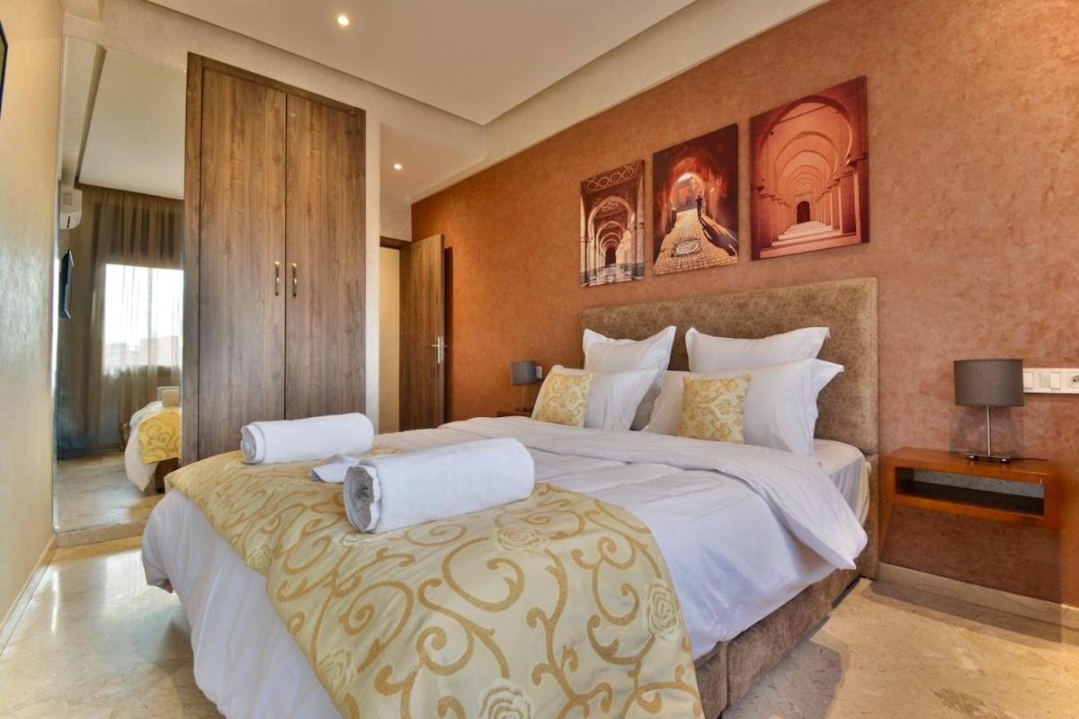 Location-queensize Bed- Parking, Ac & Iptv Appartement *
