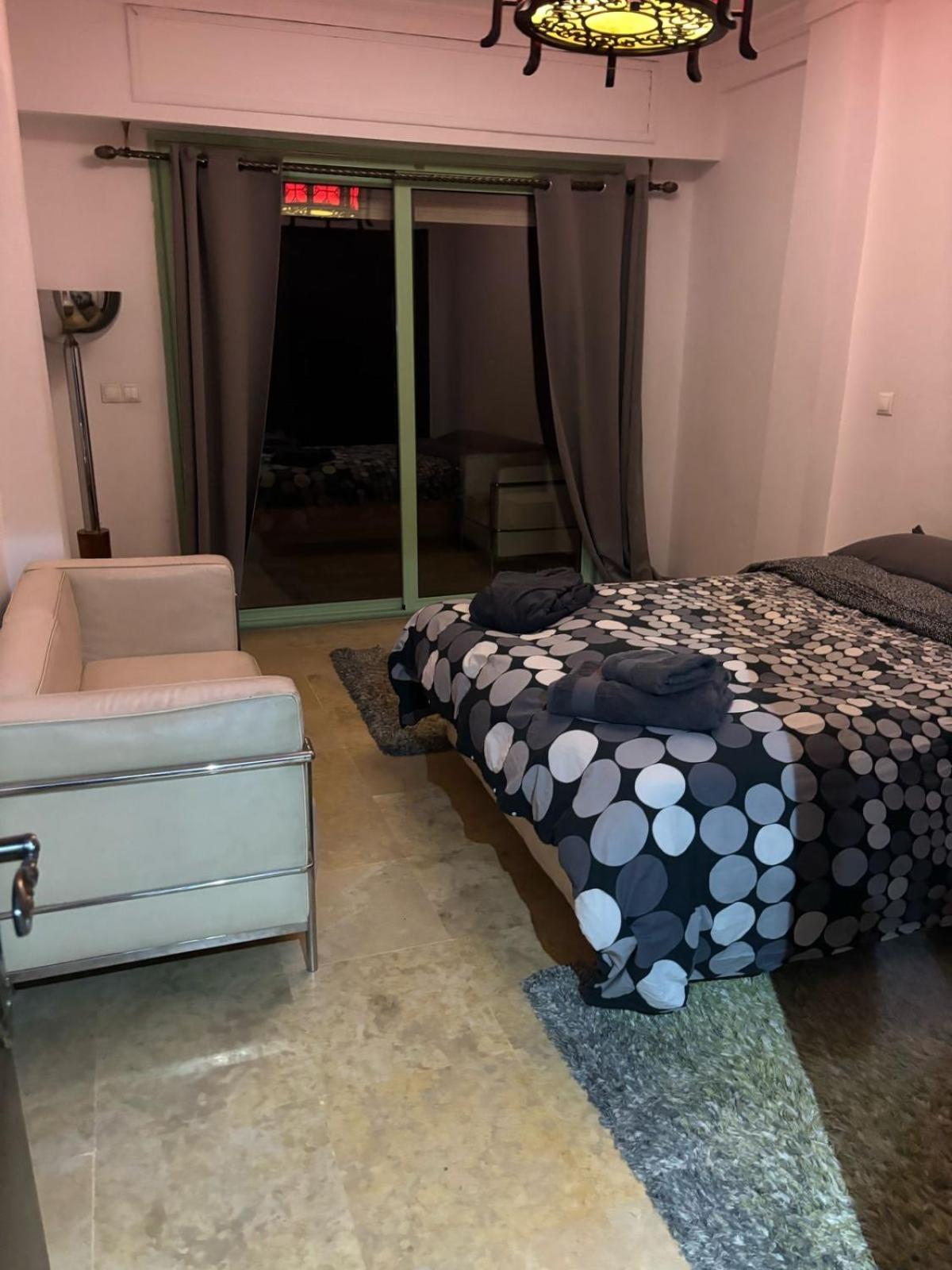 Chez Houda Apartment *