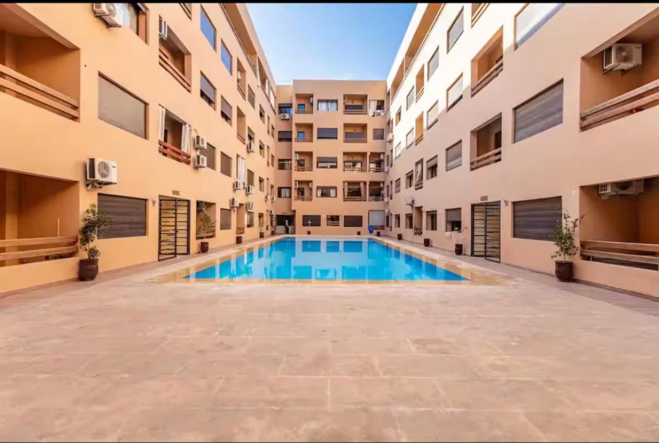 Appartement Luxury With Pool, Parking And 24h Security , Marrakech Center *