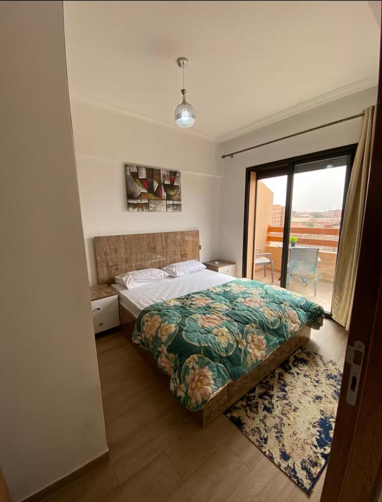 Appartement Luxury With Pool, Parking And 24h Security , Marrakech Center *
