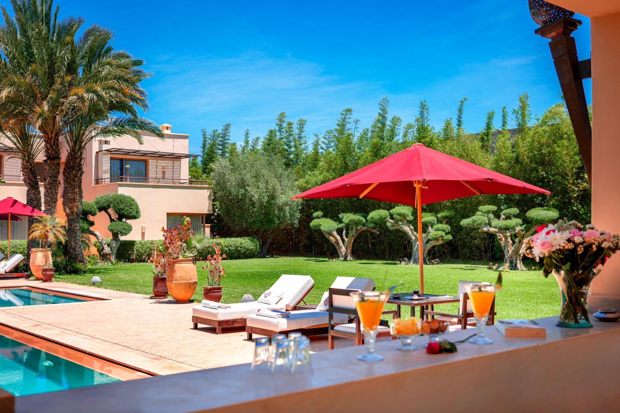 Villa Tal Marrakech Sejour Vip Avec Piscine, Restaurant Et Services Premium