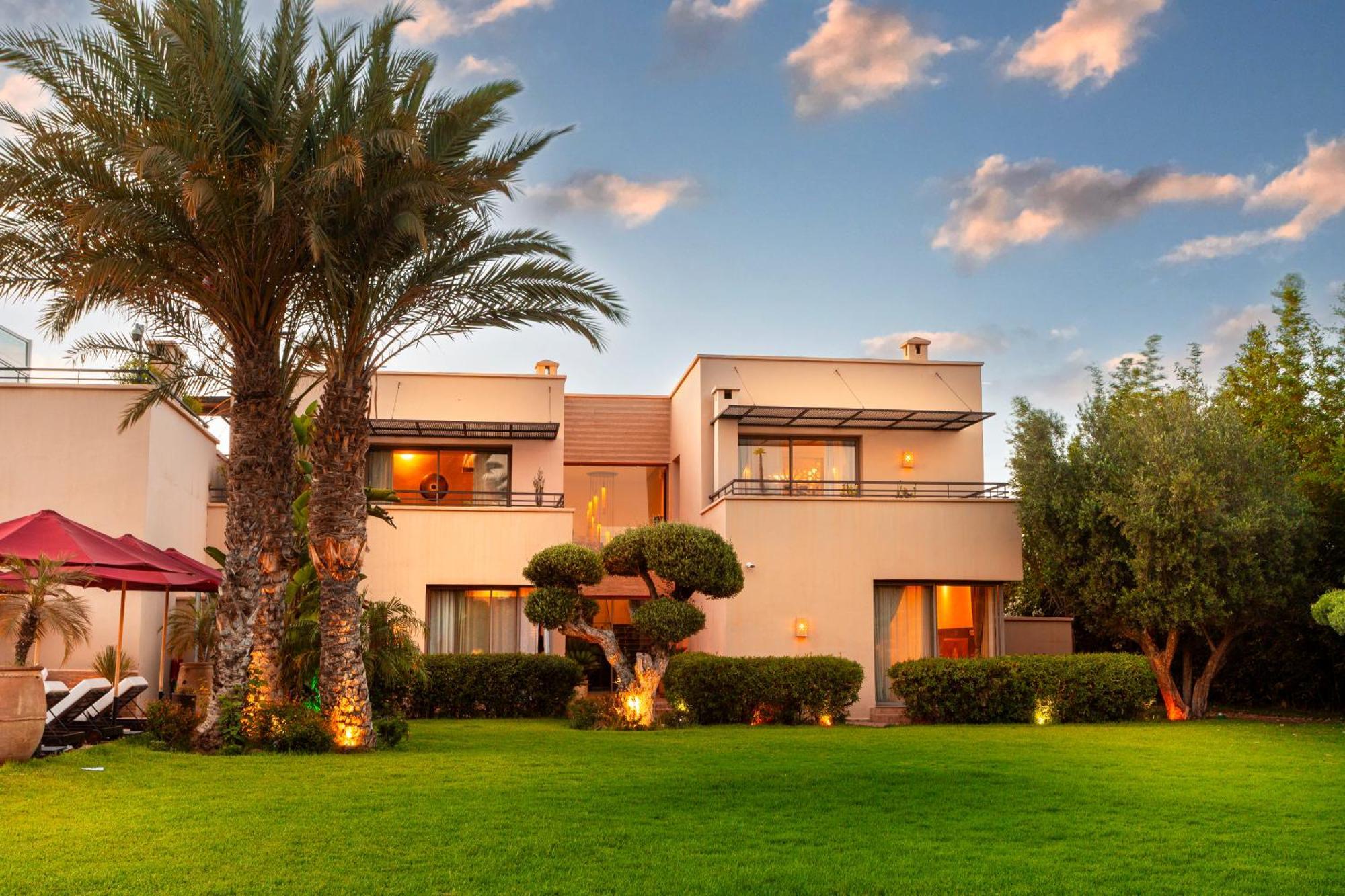 Tal Marrakech Sejour Vip Avec Piscine, Restaurant Et Services Premium *